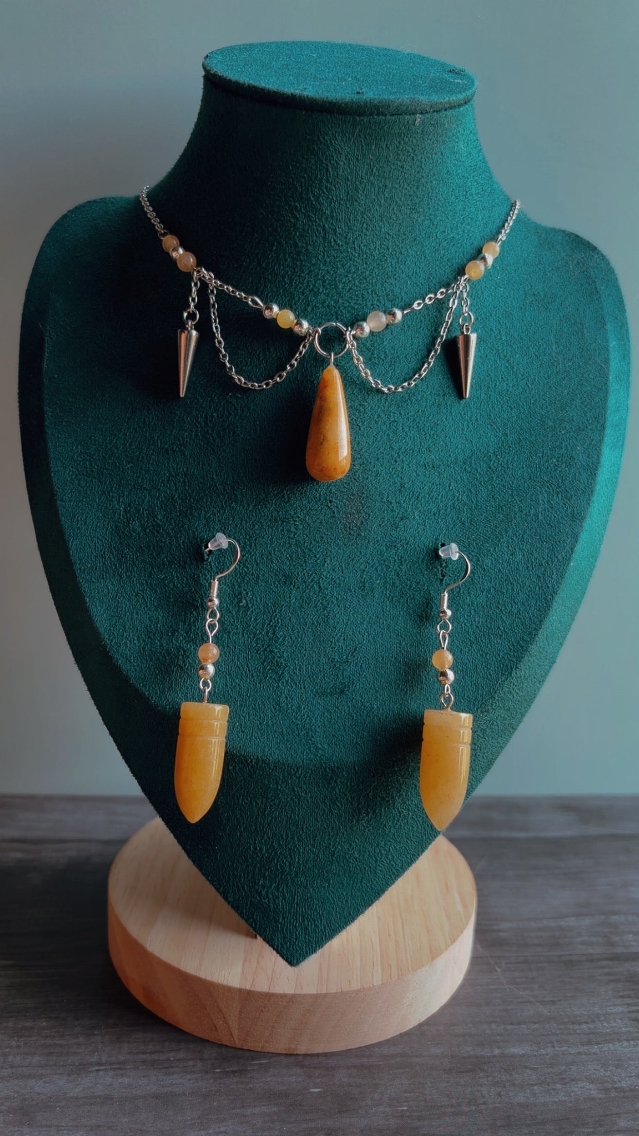 Handmade gemstone set