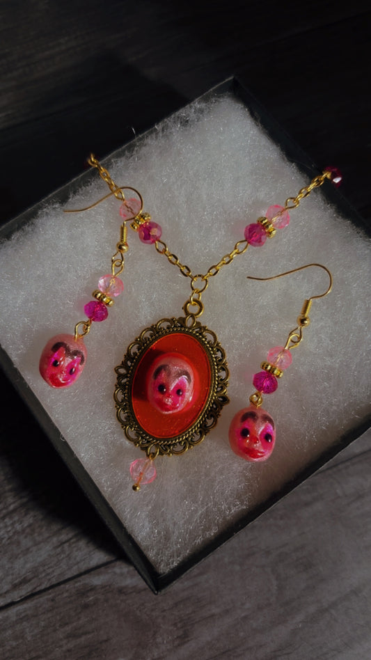 Handmade clown cameo necklace set