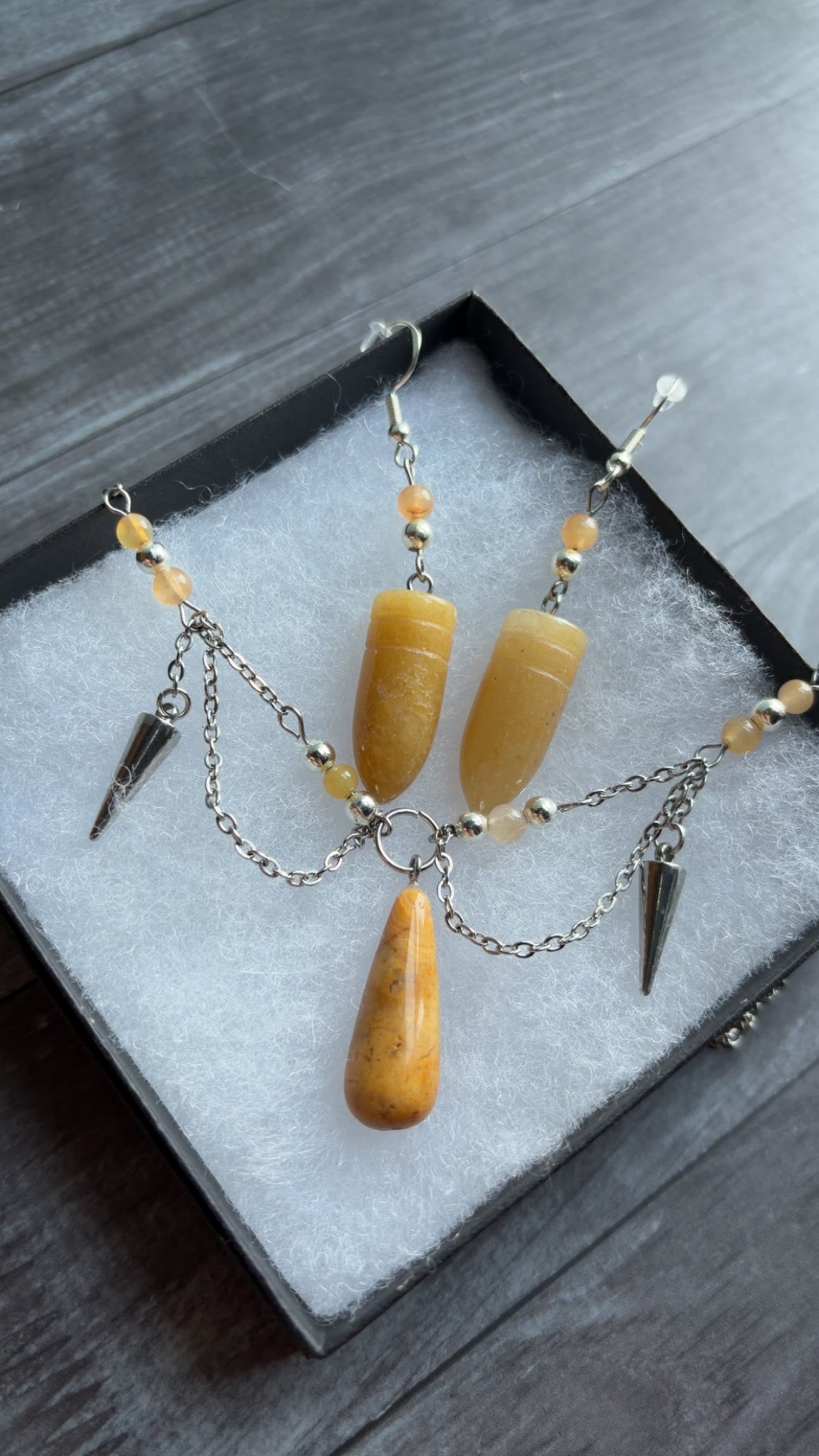 Handmade gemstone set