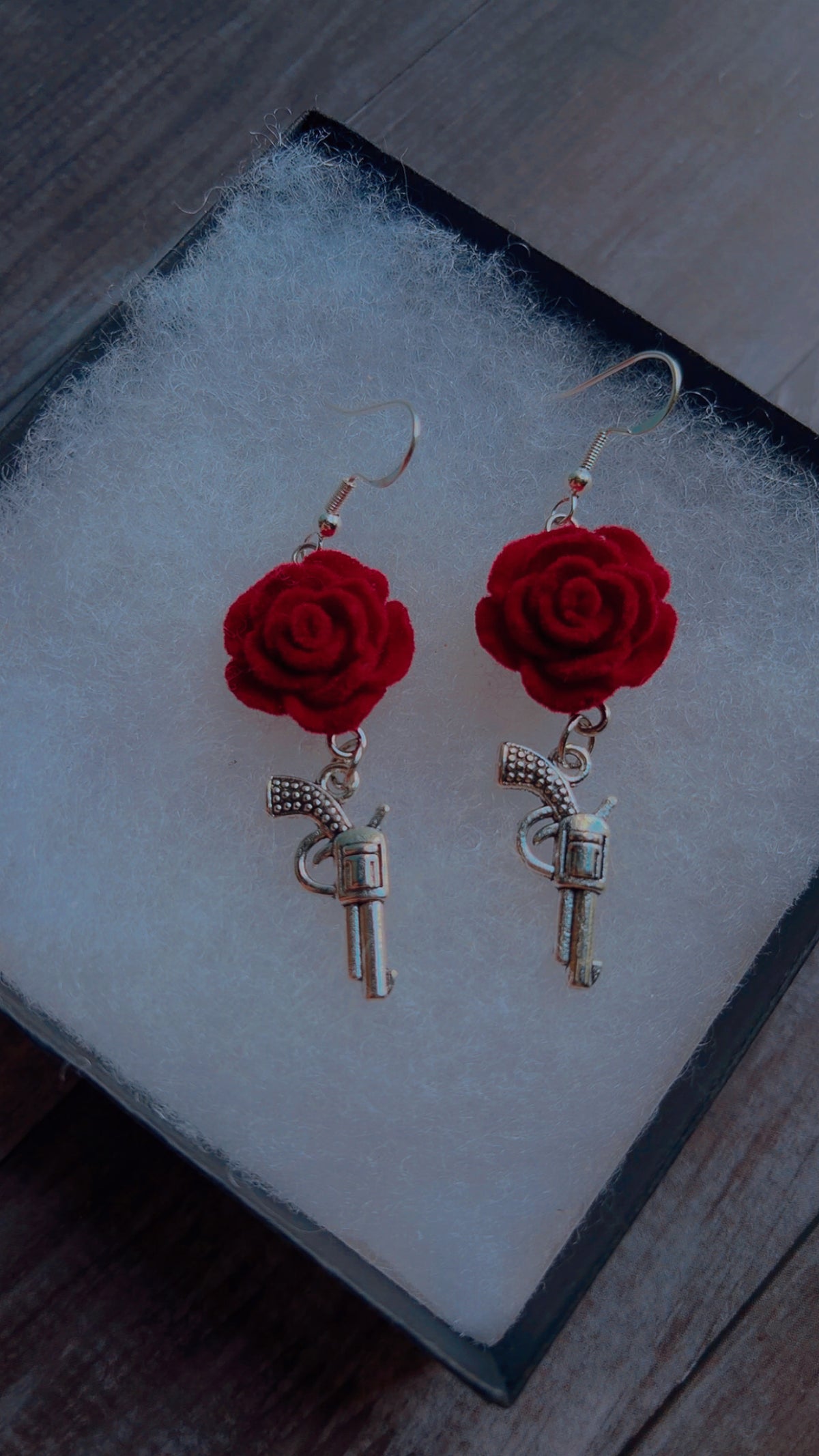 Handmade guns and roses earrings