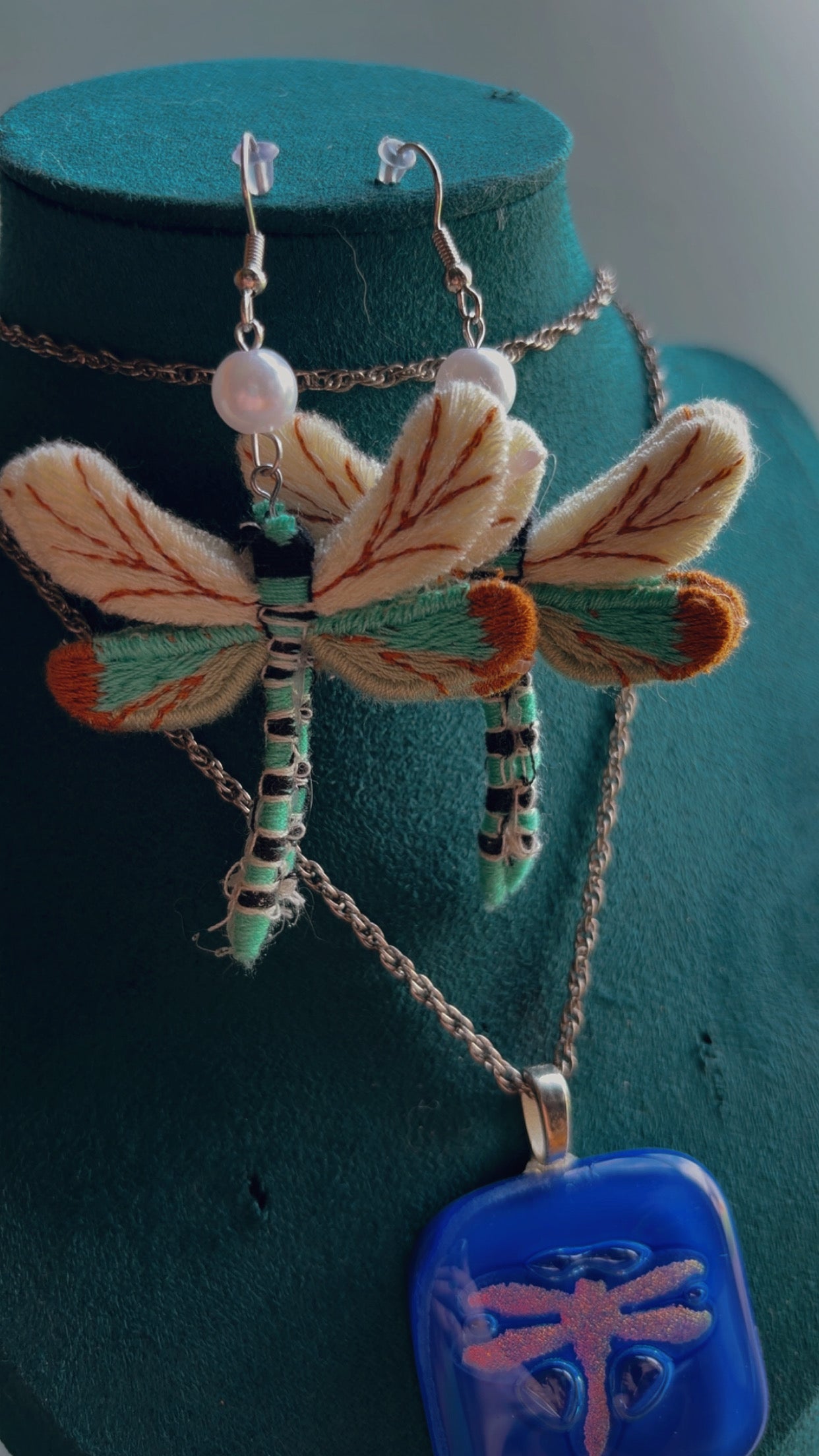 Glass dragonfly necklace & embroidered earrings