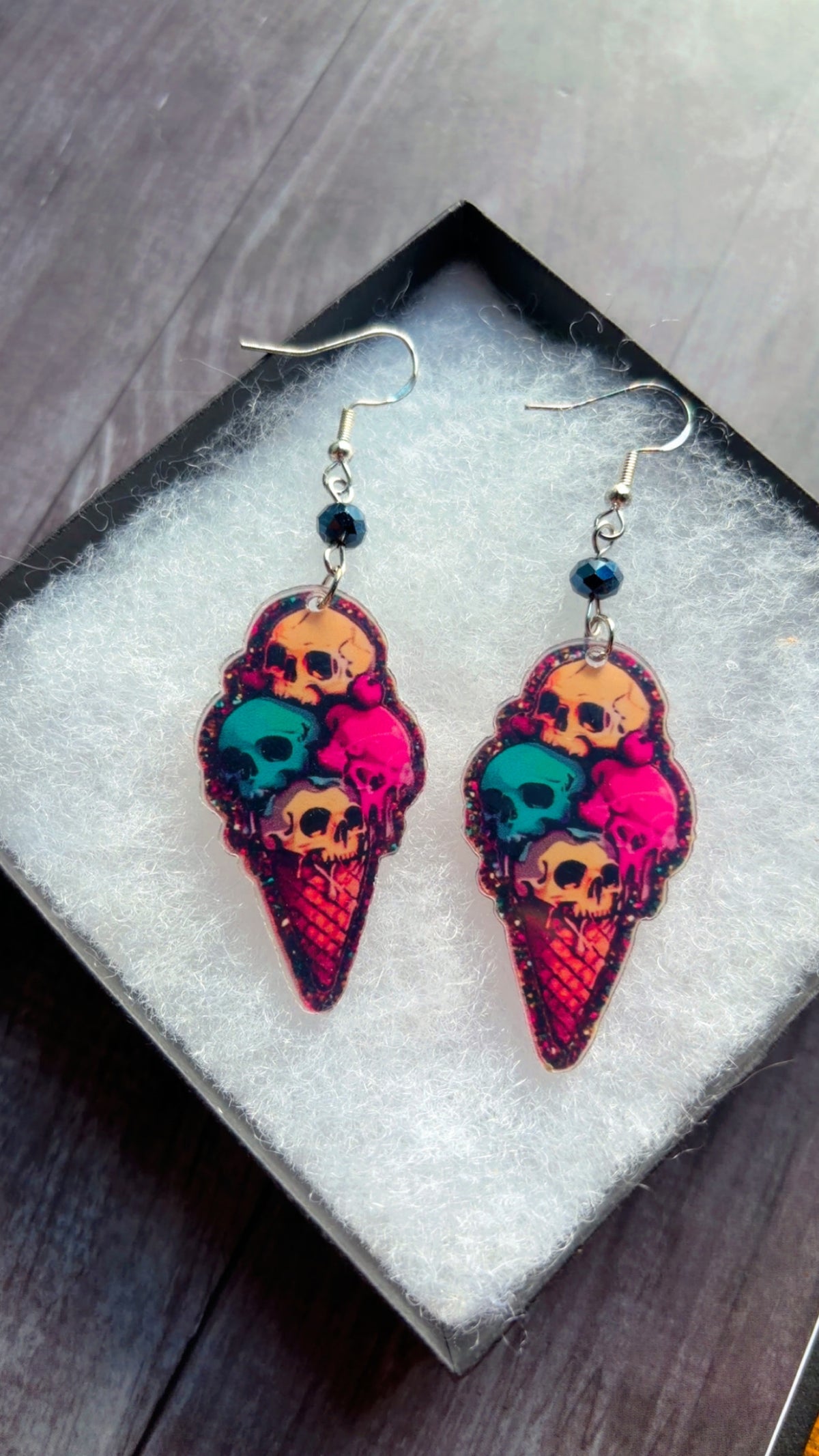 Handmade skull scoops earrings