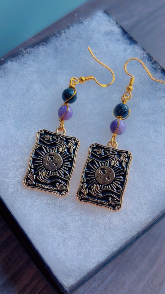 Handmade the magician tarot card earrings
