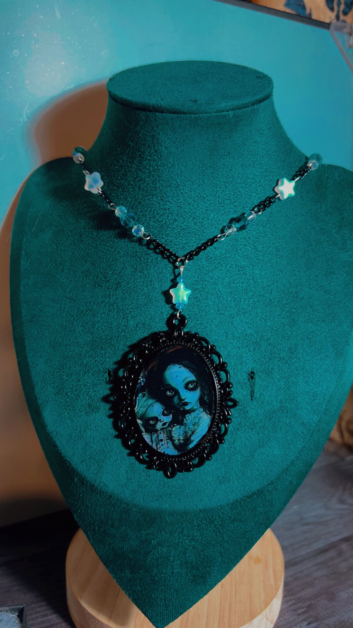 Handmade creepy mother and daughter doll cameo necklace