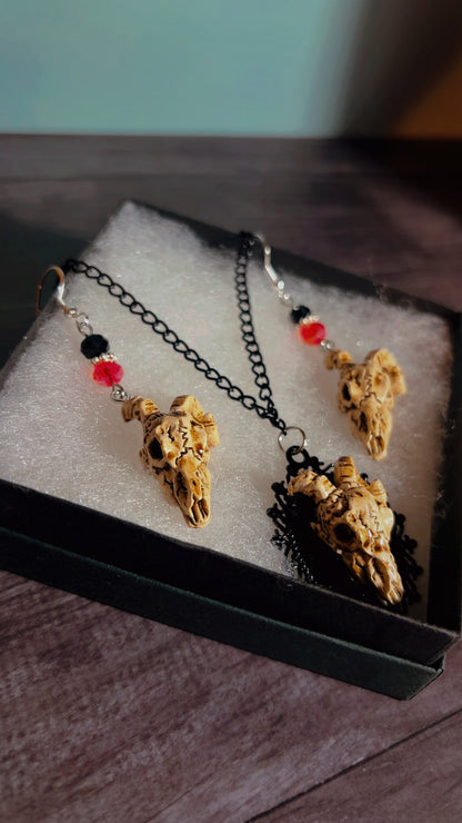 Handmade skull set