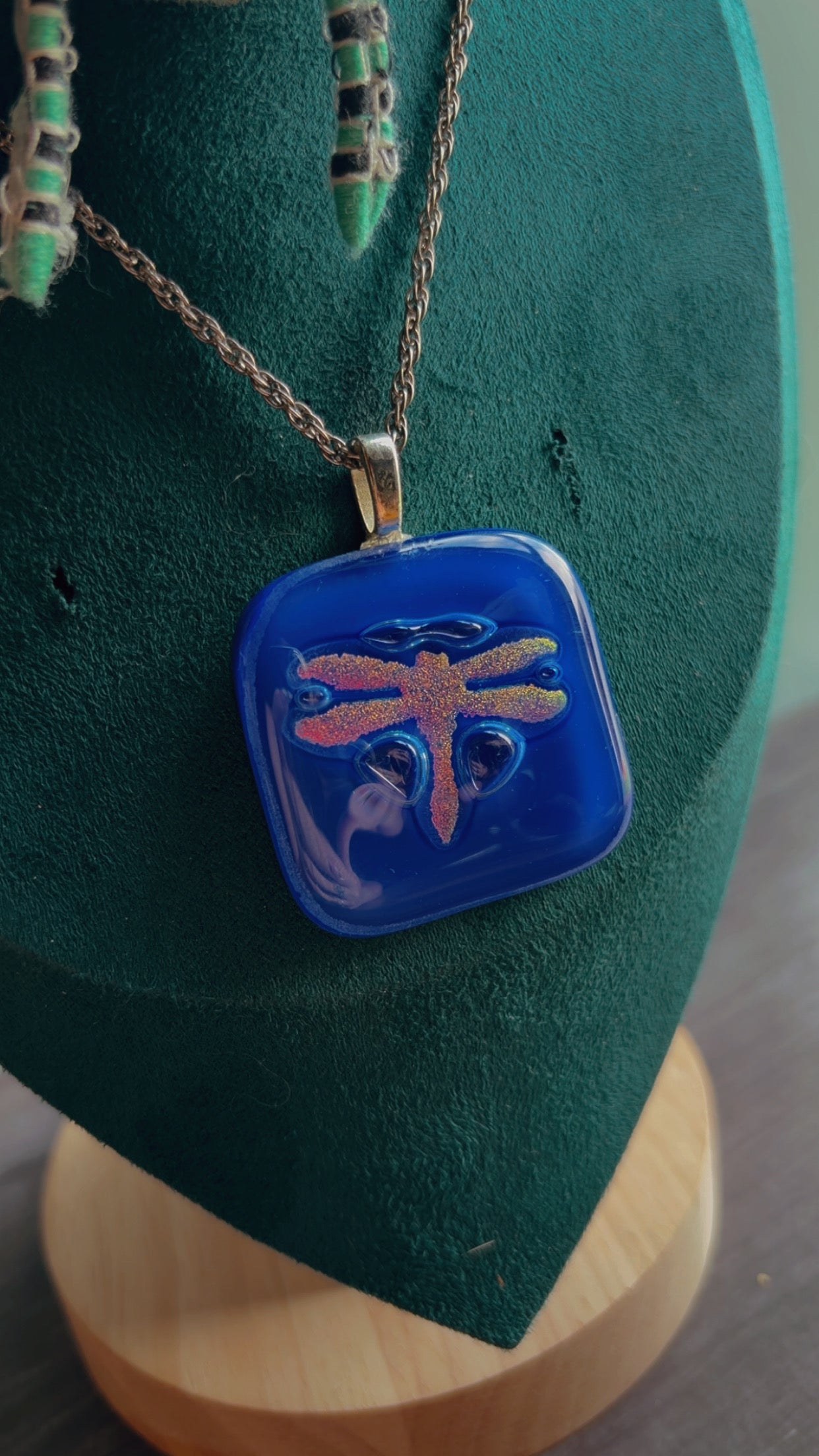 Glass dragonfly necklace & embroidered earrings