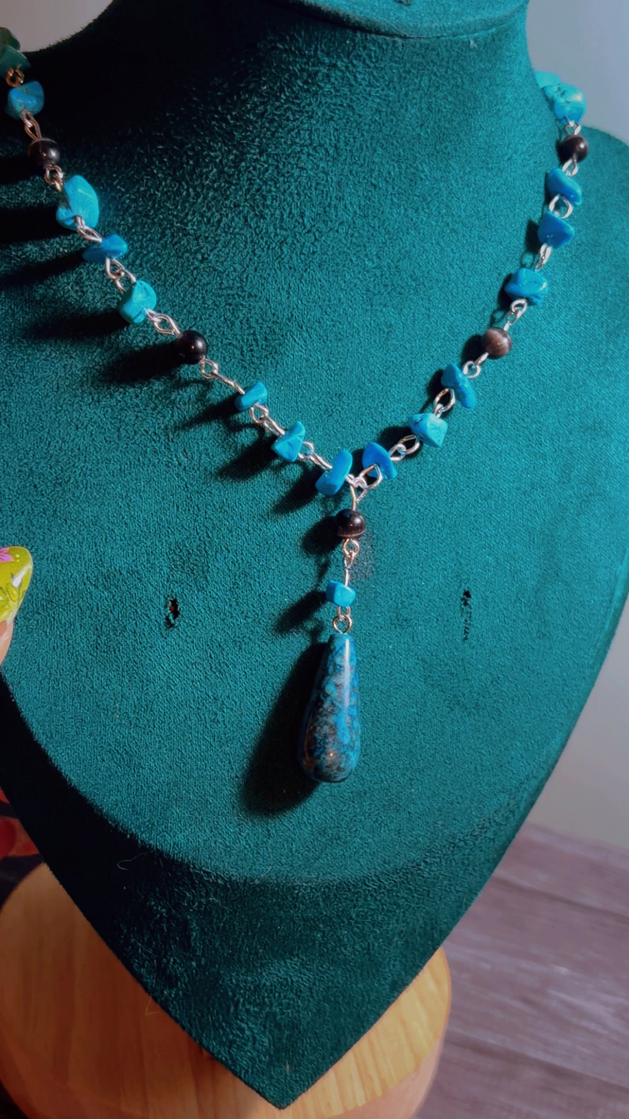 Handmade blue appetite & dyed howlite necklace