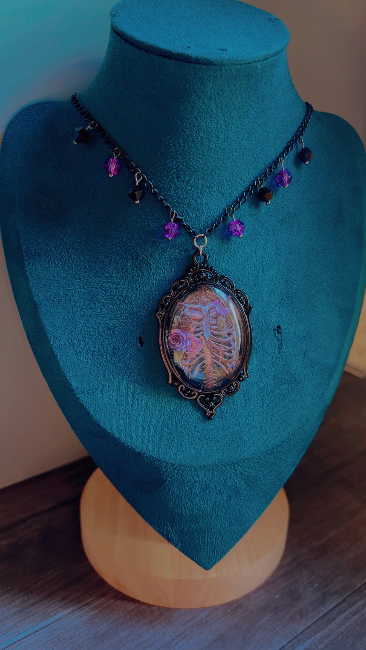 Handmade ribcage cameo necklace