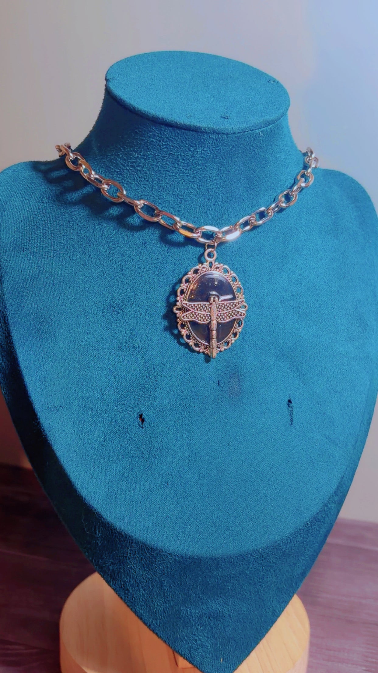 Handmade dragonfly cameo necklace
