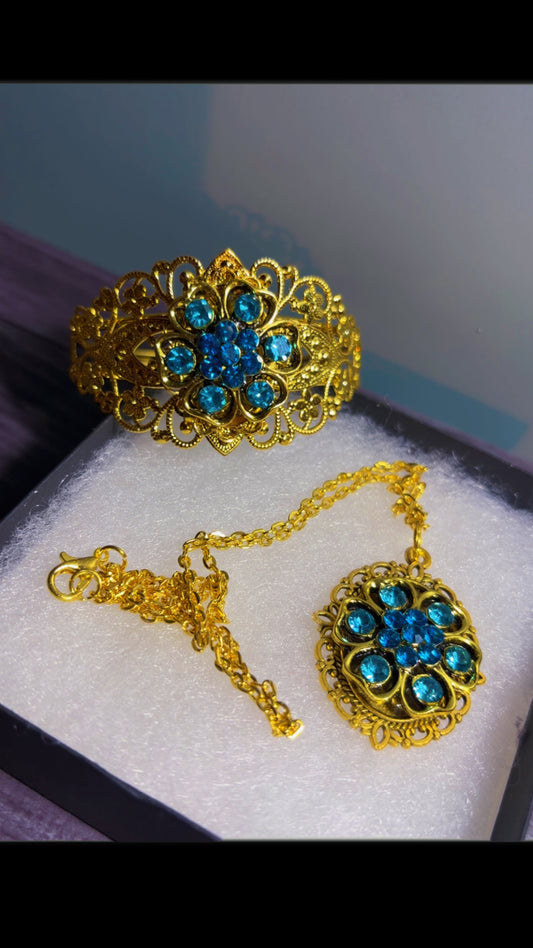Handmade rhinestone cuff and cameo necklace set