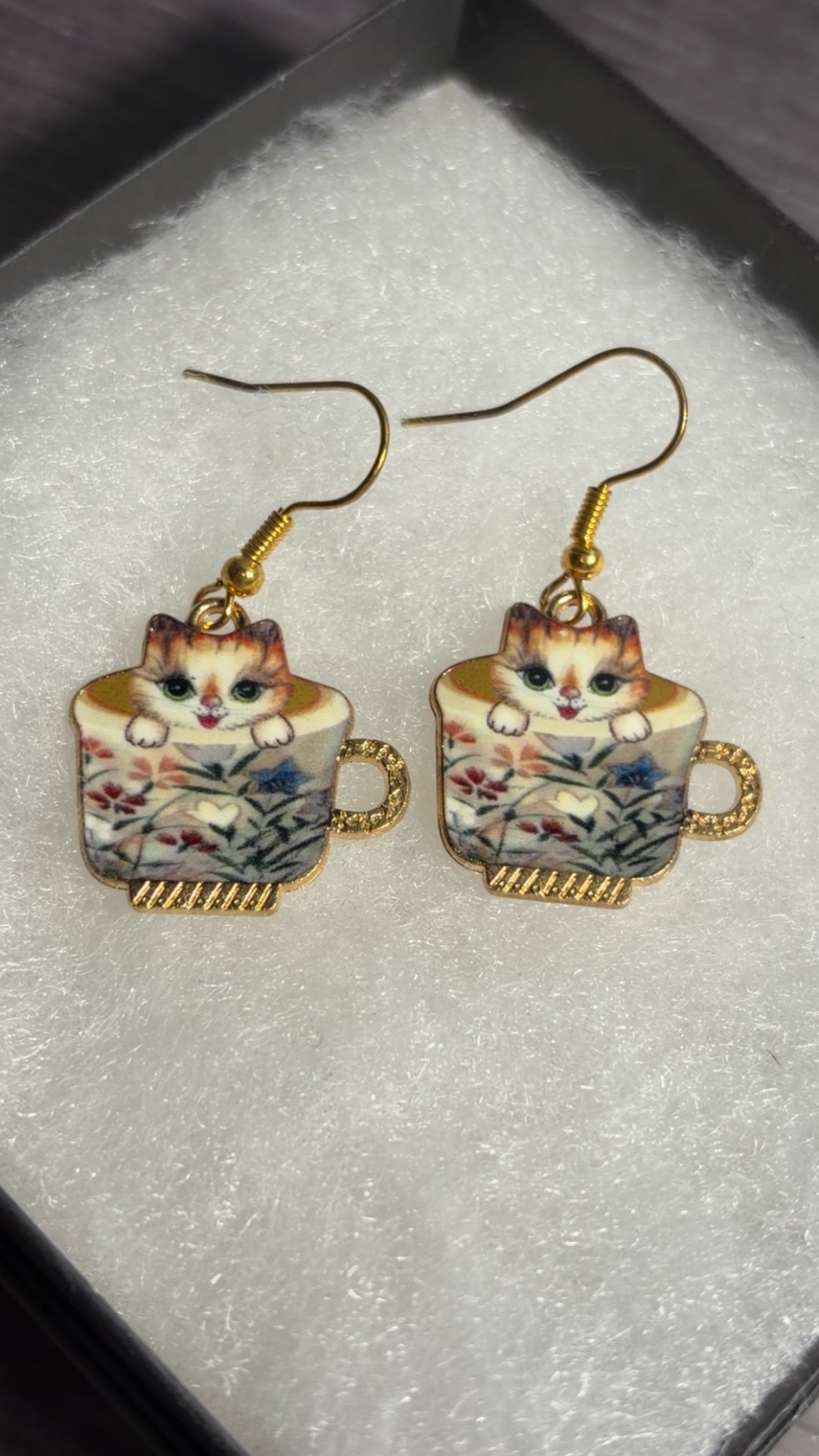 Handmade tea cup kitty earrings