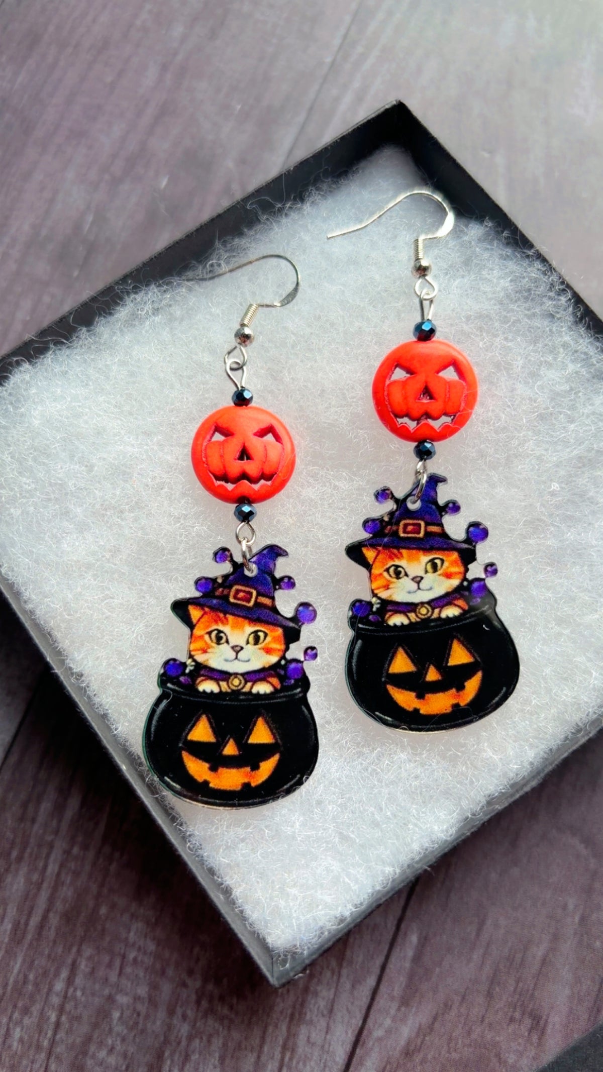 Handmade kitty Halloween earrings