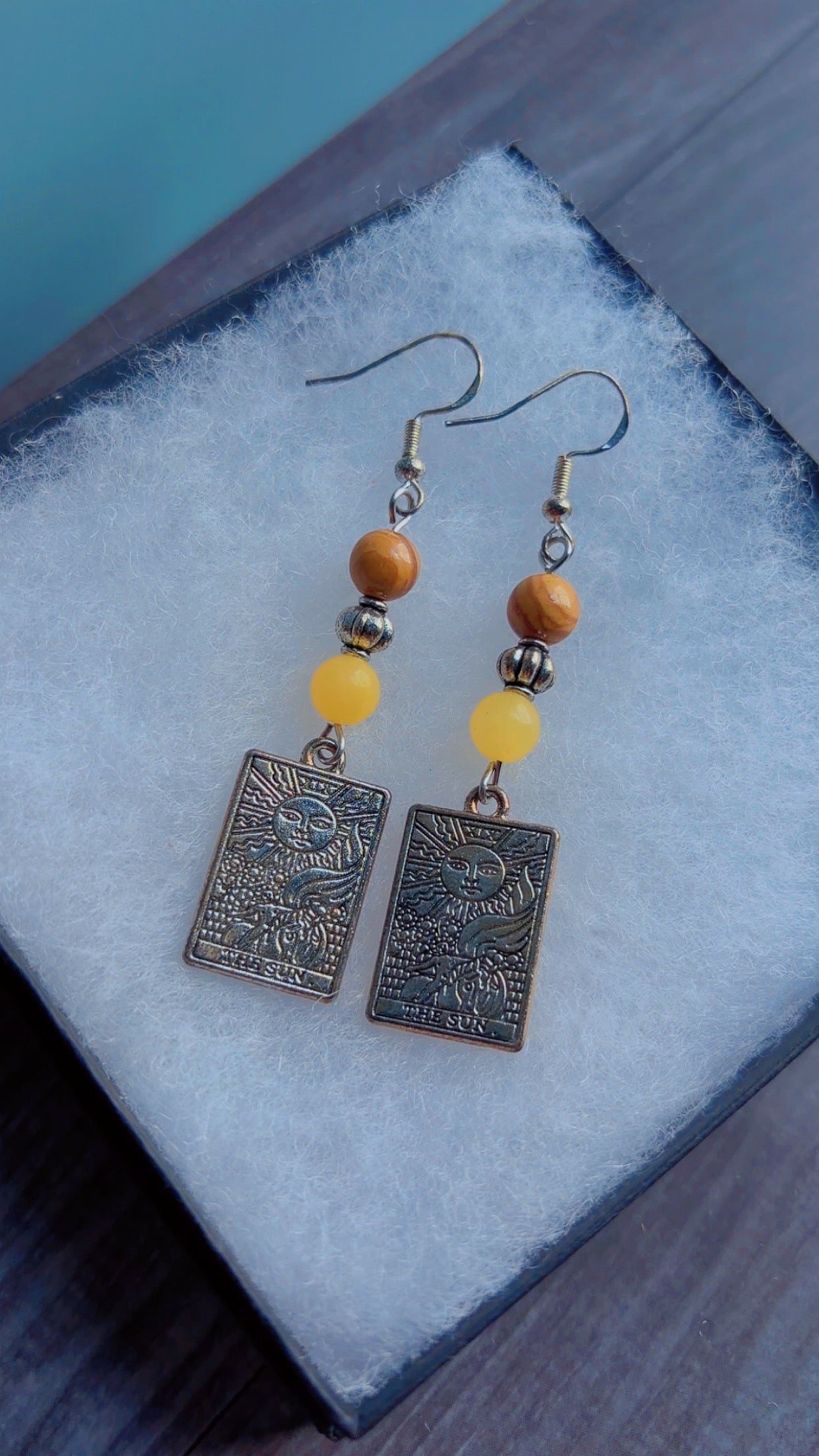 Handmade the sun tarot card earrings